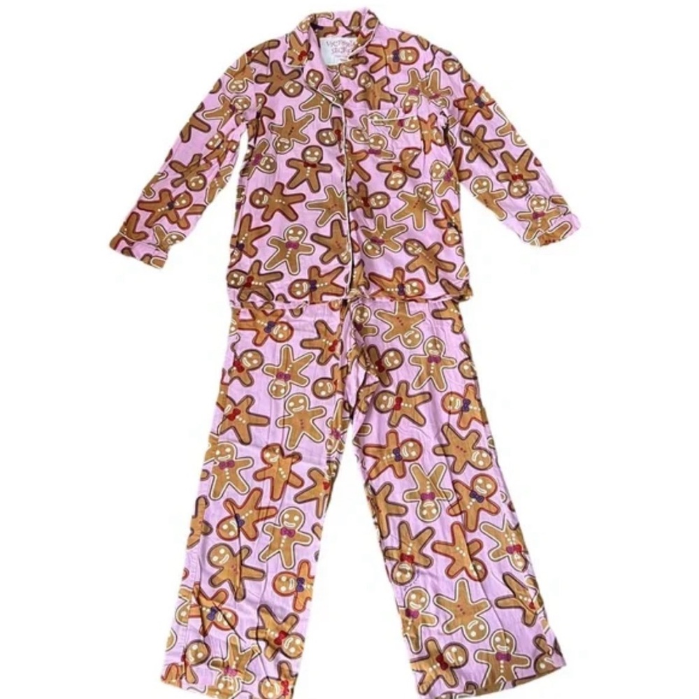 Victoria’s Secret gingerbread pajama‎ set